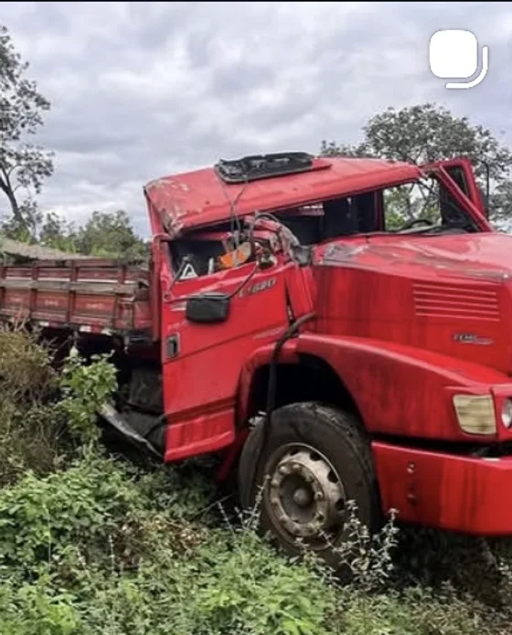 Chegou destruído na batida